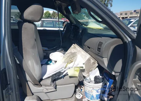 2013 Chevrolet Silverado 1500 Lt z USA, uszkodzony, nr VIN 1GCRCSE06DZ180184